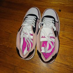 Hello Kitty Sneakers!