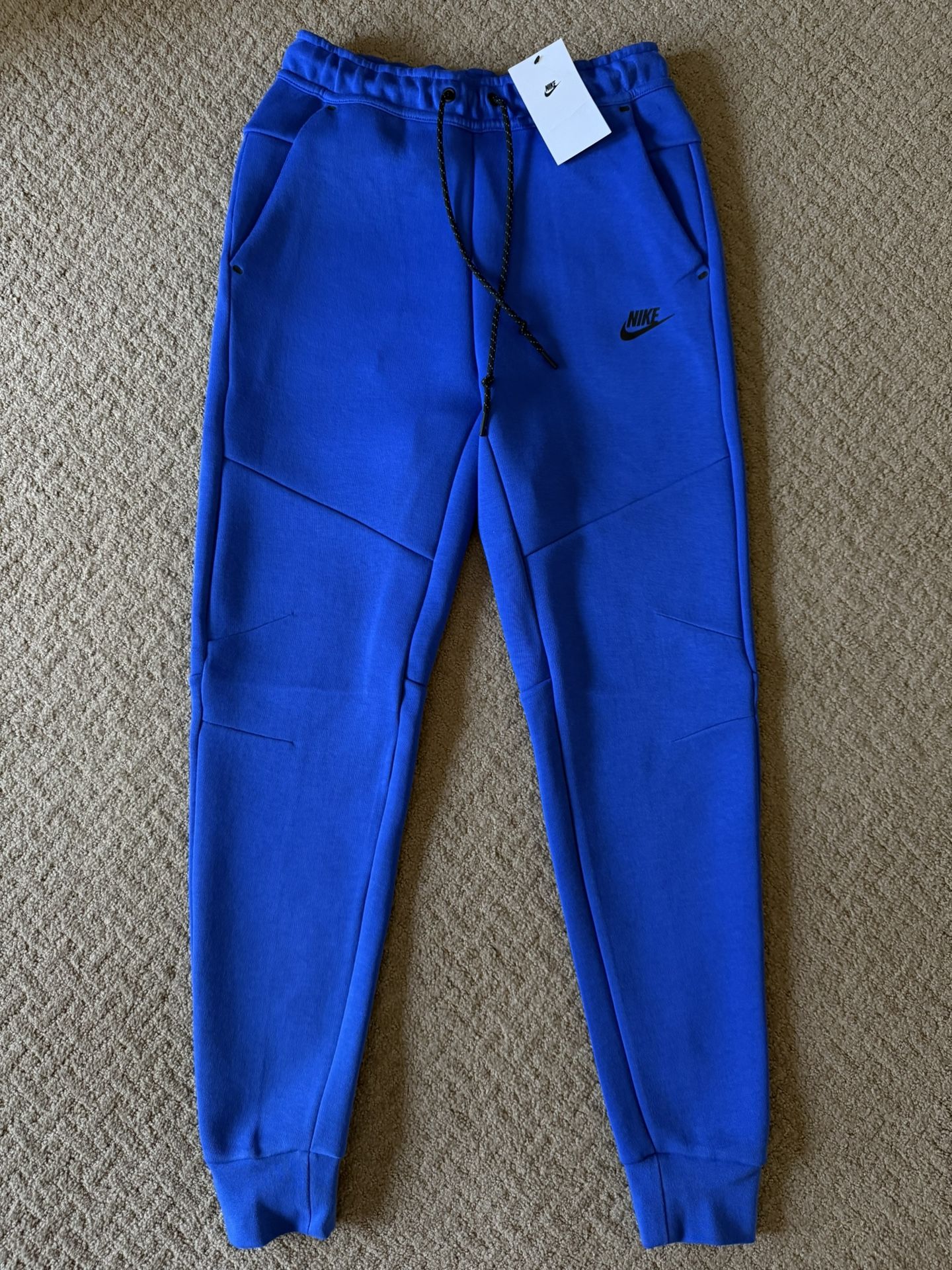 NEW Nike Sportswear Tech Fleece Men’s Joggers Game Royal Size Small
