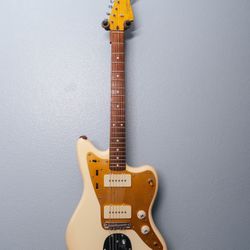 Squire J Mascis Jazzmaster 