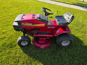 Murray Riding Mower, Briggs and Stratton engine
