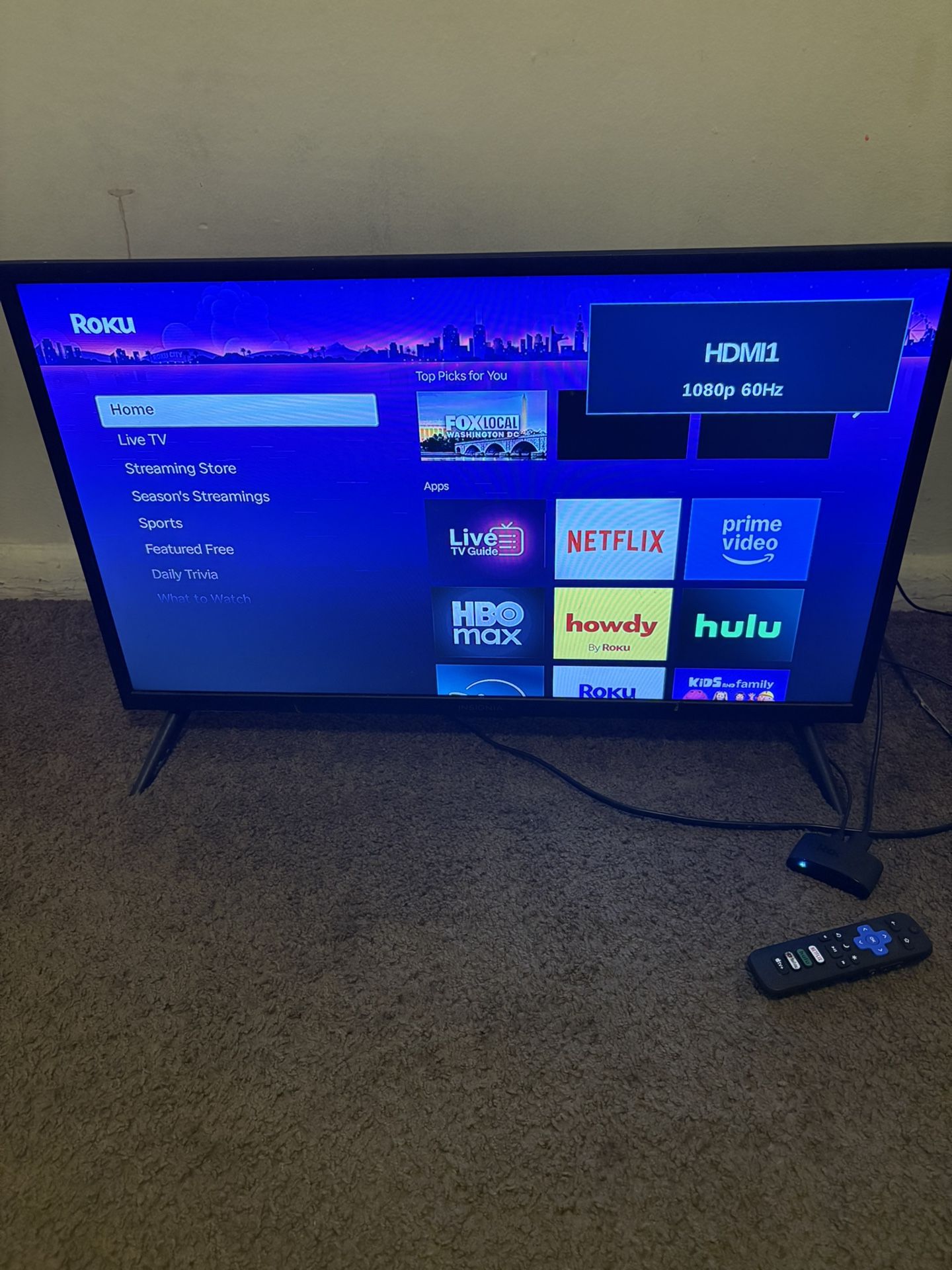 Insigna Tv / Roku Stick Attached