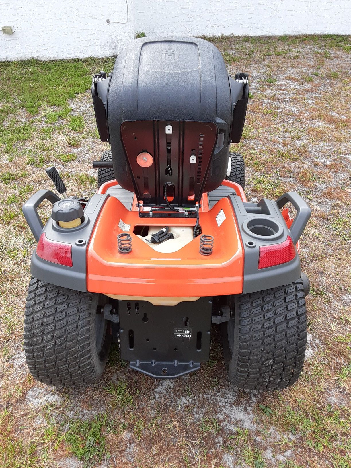 Husqvarna GT52XLSi 52 for Sale in NEW PRT RCHY, FL OfferUp