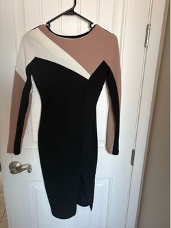 Women’s dress - small