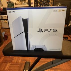 PlayStation 5 Slim Edition 1tb 