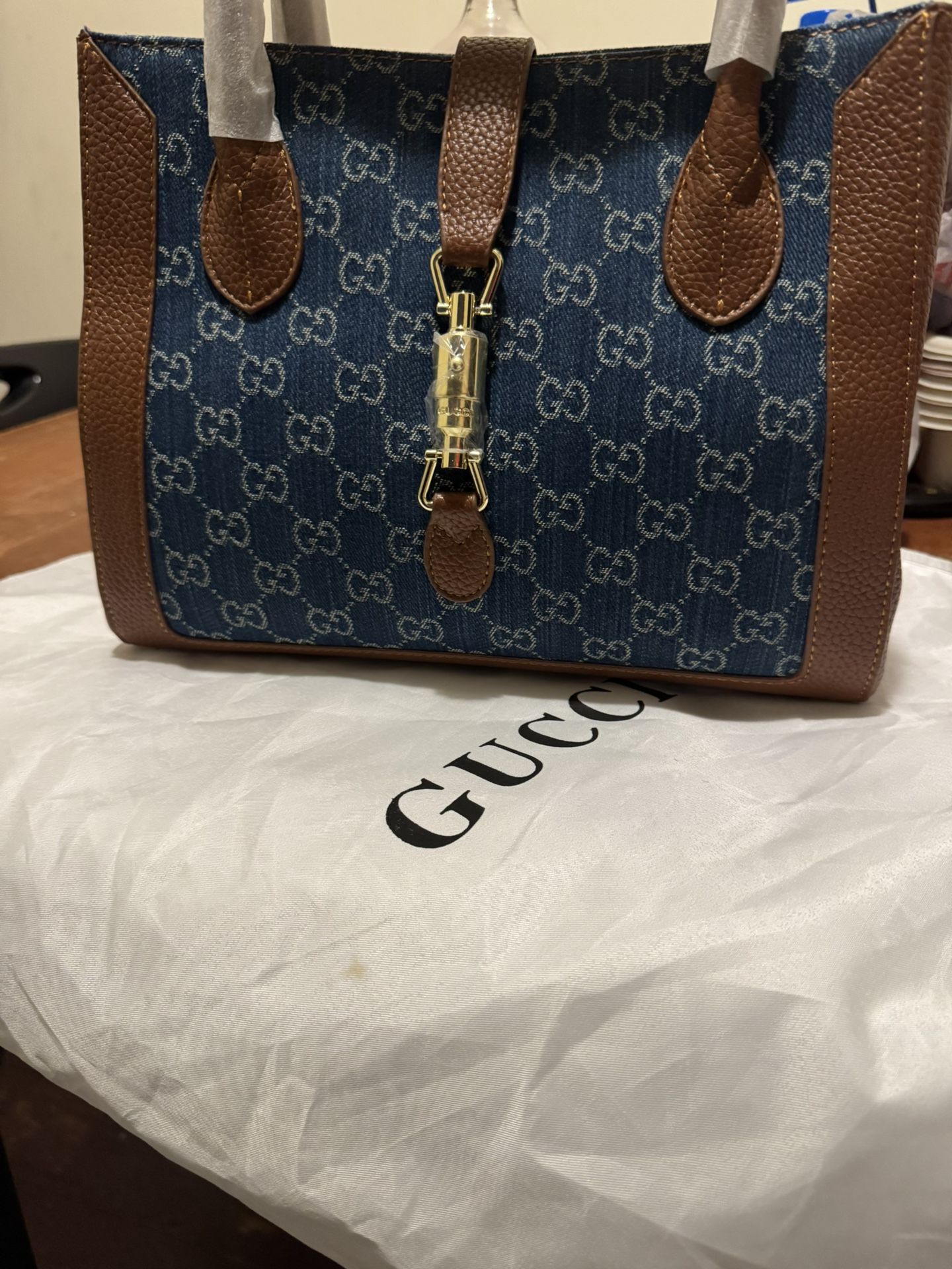 Gucci Medium Bag.