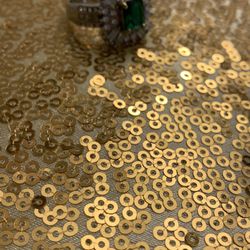 Beautiful Green Ring, First Come First Serve!! 