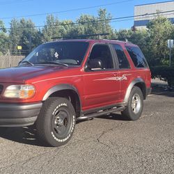 1998 Ford Explorer