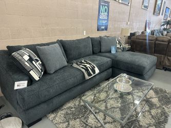 $1650 American Made Sofa Chaise