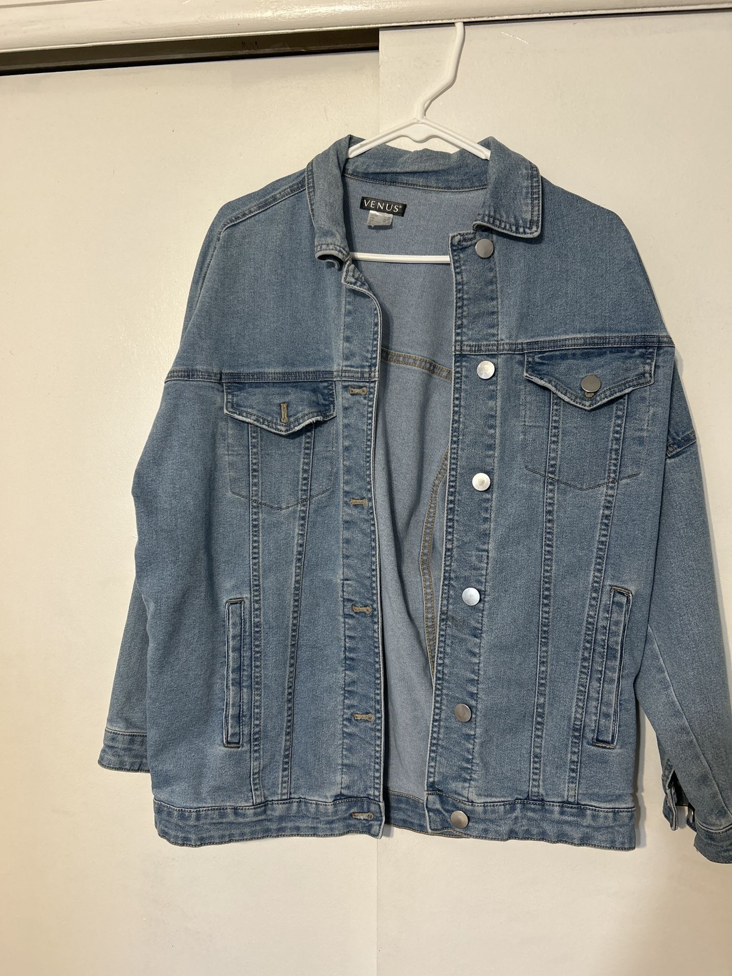 Venus Light Wash Denim Jacket - XS