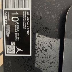 BLACK CAT 4 (DS) SIZES 10,10.5,11.5, 13, 6.5Y