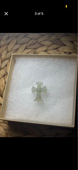 Jade ‘ Chrome cross ‘ pendant