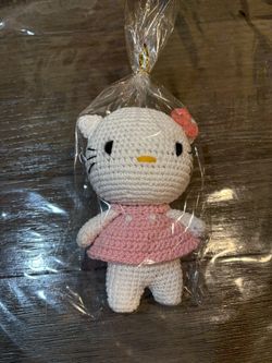 Handmade Hello Kitty Crochet Dolls