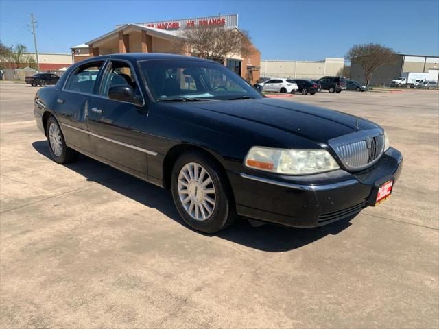 2004 Lincoln Town Car