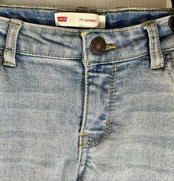 Levi's 711 Girl's Skinny Jeans Light Wash Blue Stretch Size 12