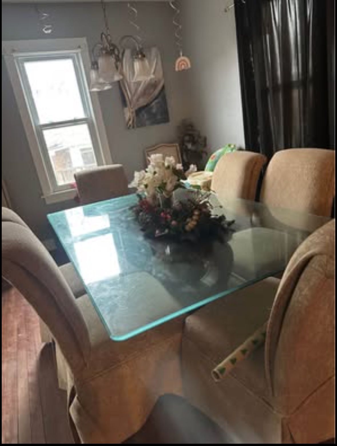 Glass table with 6 chairs