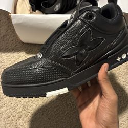 LV Skate Size 9 Men’s 