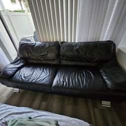 2 and 3 seater leather sofa