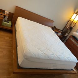 Queen Bed And Nightstand(Drawers) / Cherry Wood - Dania