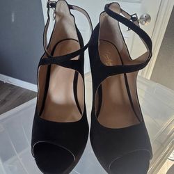Thalia Sodi Black Heels Size 8.5