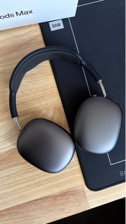 Apple Airpod Max (1st Gen)