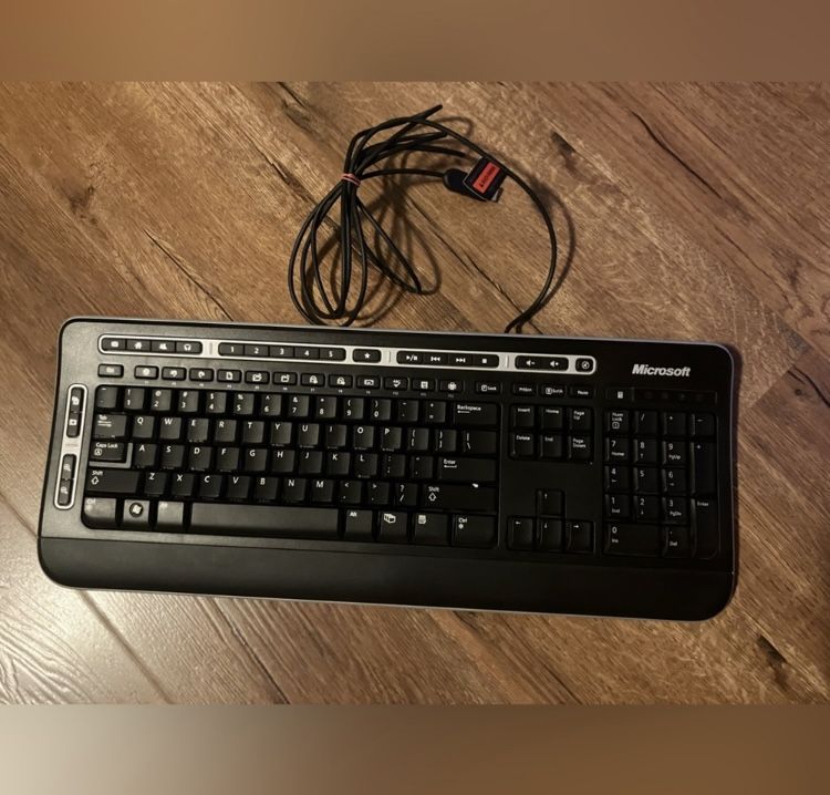 Microsoft Digital Media Keyboard 3000 Model 1343 USB Wired Multimedia - TESTED