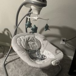 Graco Baby Swing - LIKE NEW!