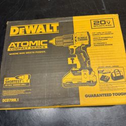 Dewalt Hummer Drill Kit New