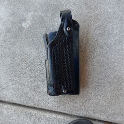 Safariland Holster With Light