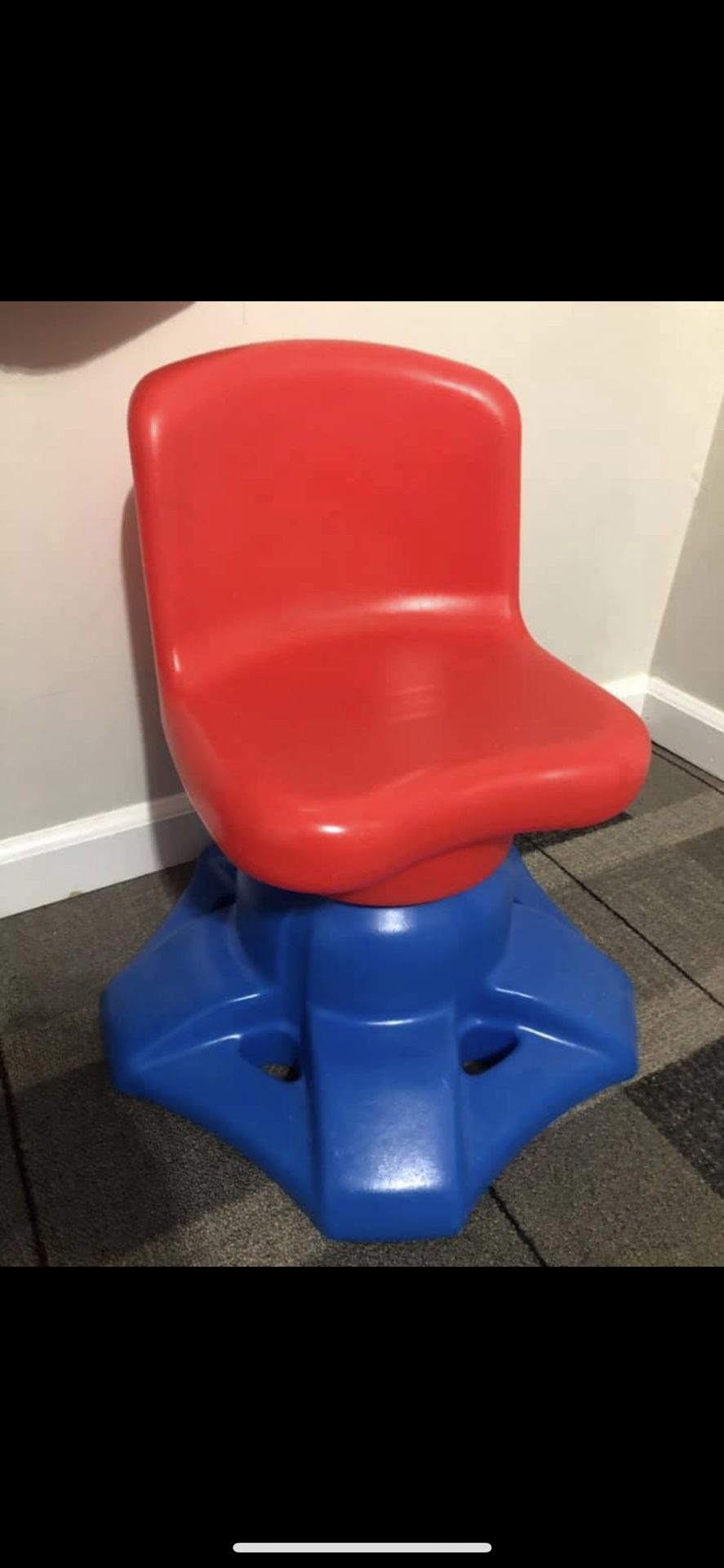 Little tykes swivel chair for toddlers