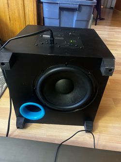 Definitive technology soundbar and sub