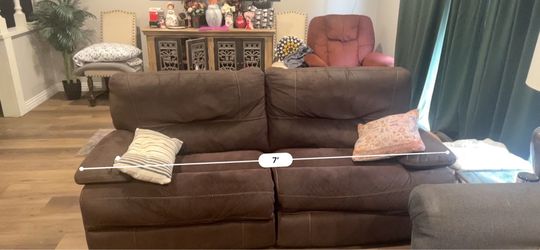Dual recliners