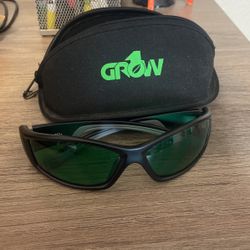 Grow 1 Glasses