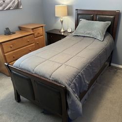 Bob’s Twin Bed W/ Layla Memory Foam Matress