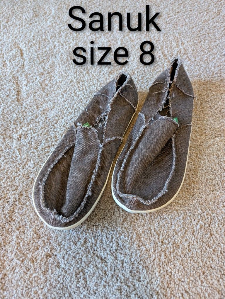 Sanuk Size 8 Shoes