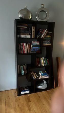 book case NEGOTABLE