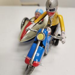 VINTAGE TIN LITHO WIND UP CLOCKWORK MOTORCYCLE WITH SIDECAR MS 709 WITH BOX- NEW