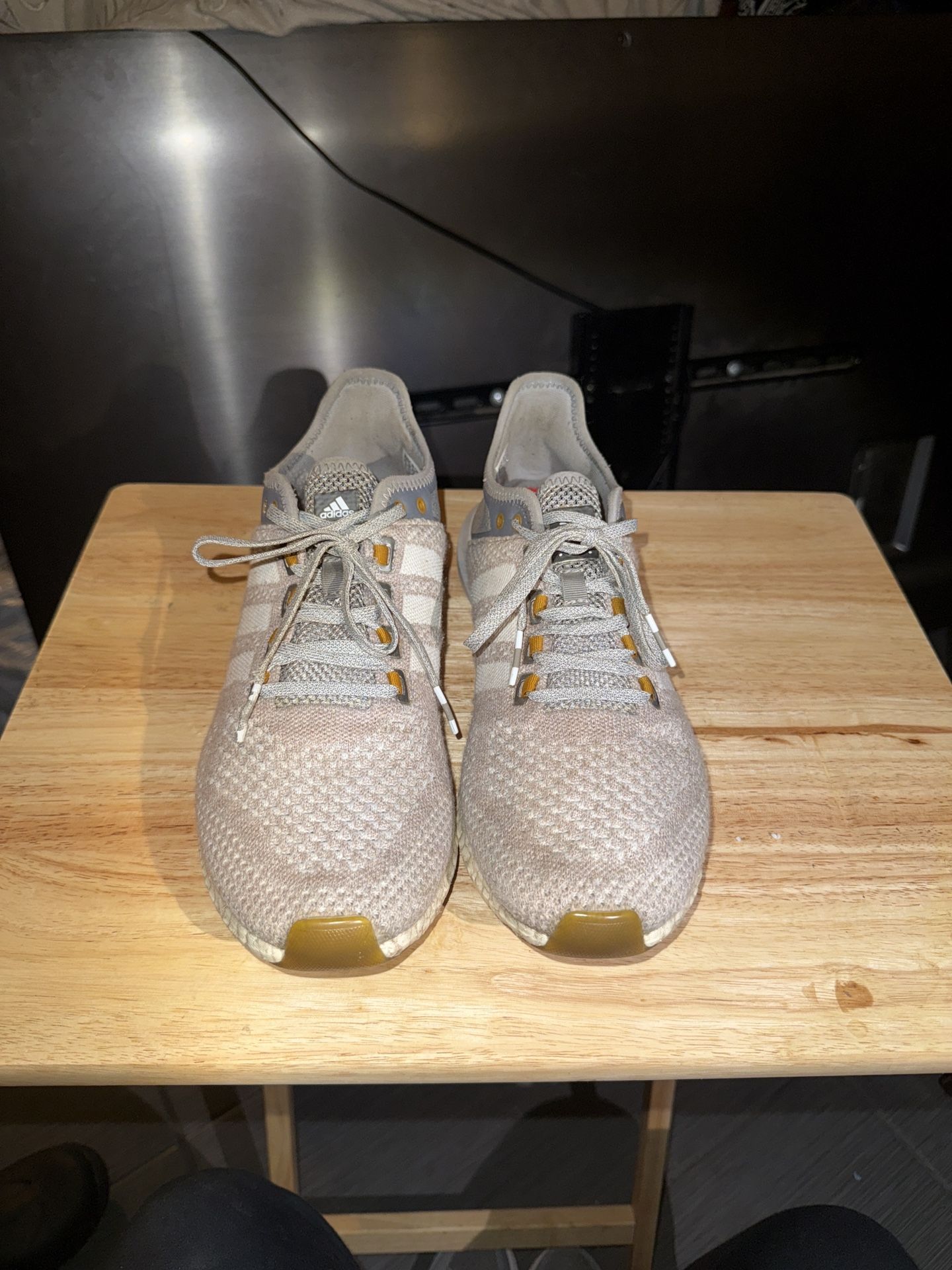 Men’s Adidas Cosmic Boost Athletic Shoes Sz 12
