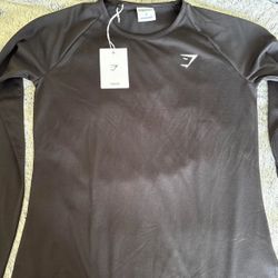 black gymshark longsleeve  