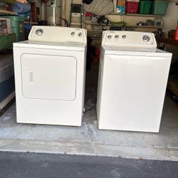 Whirlpool Washer And Gas Dryer 