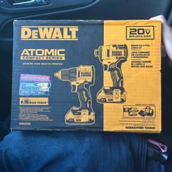 DeWalt atomic compact series