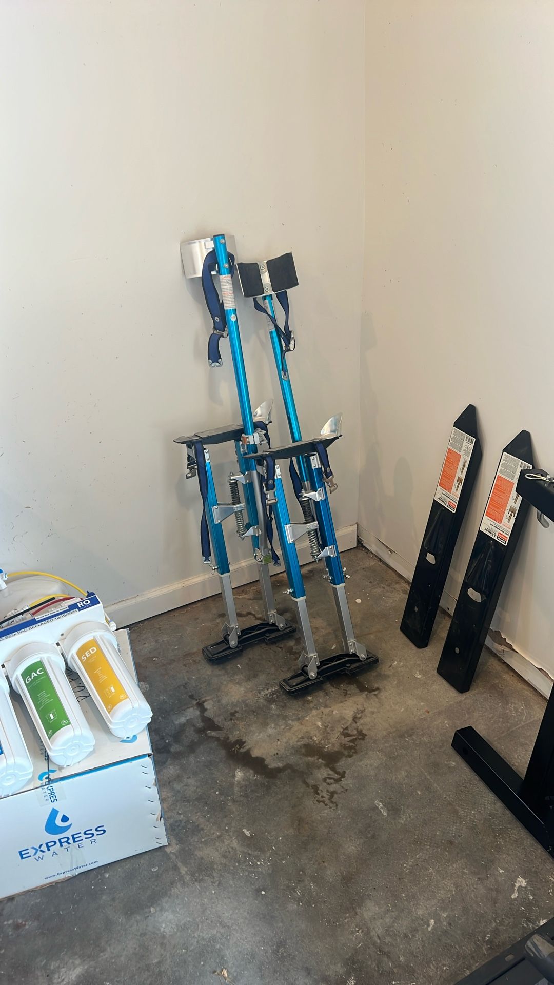 Drywall stilts