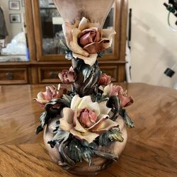 Vintage Italian Porcelain Vase with “Certificato Di Garanzia” Tag Inside with 9 Pointed Crown 1093/C 