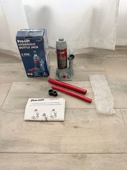 Brand new pro-life hydraulic bottle jack asking $25