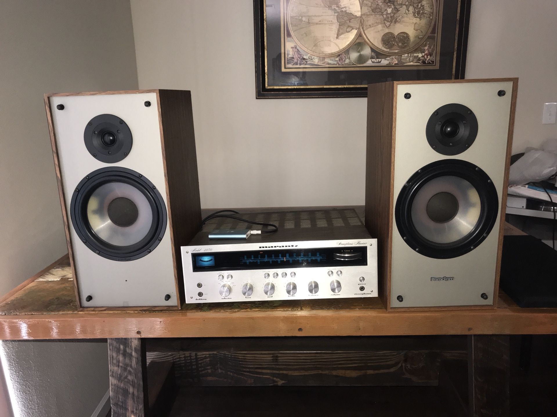 Classic Paradigm 3se bookshelf speakers