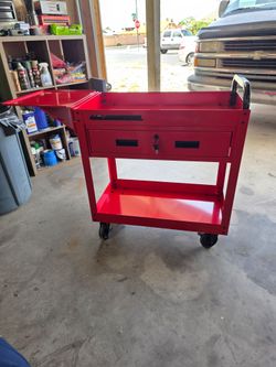 Tool cart with folding side tray