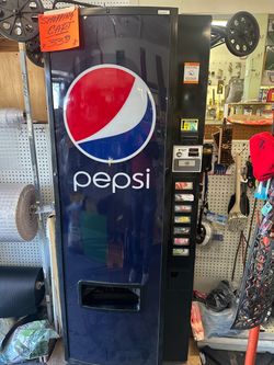 Dixie Narco 286E vending machine