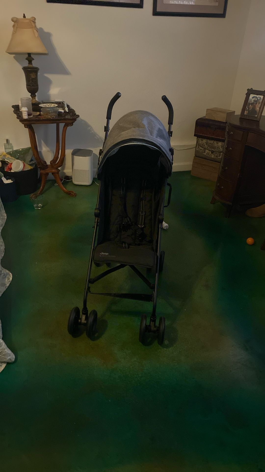 Jeep Power Glyde Stroller With Free Mat For High Chair