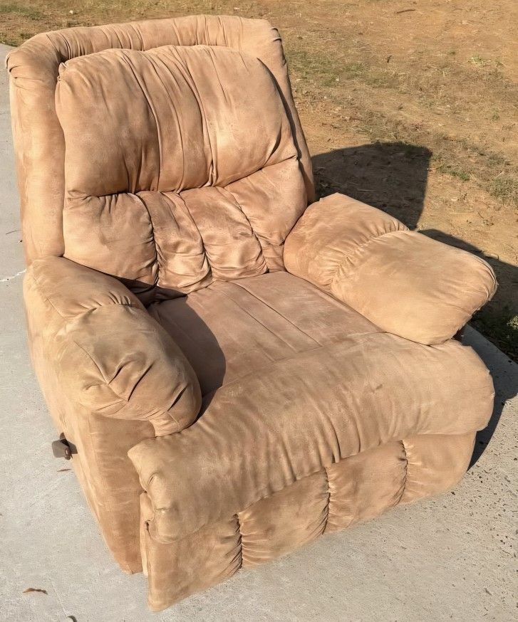 Big Recliner - Free Delivery