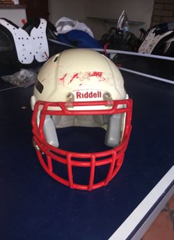 Riddell Revolution Speed Youth Young Adult Medium