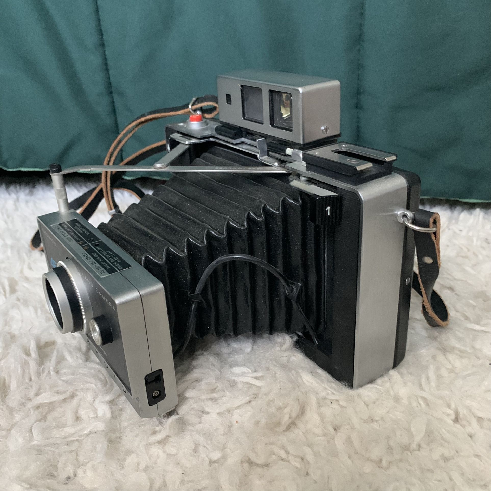 Vintage Polaroid 450 Land Camera UNTESTED